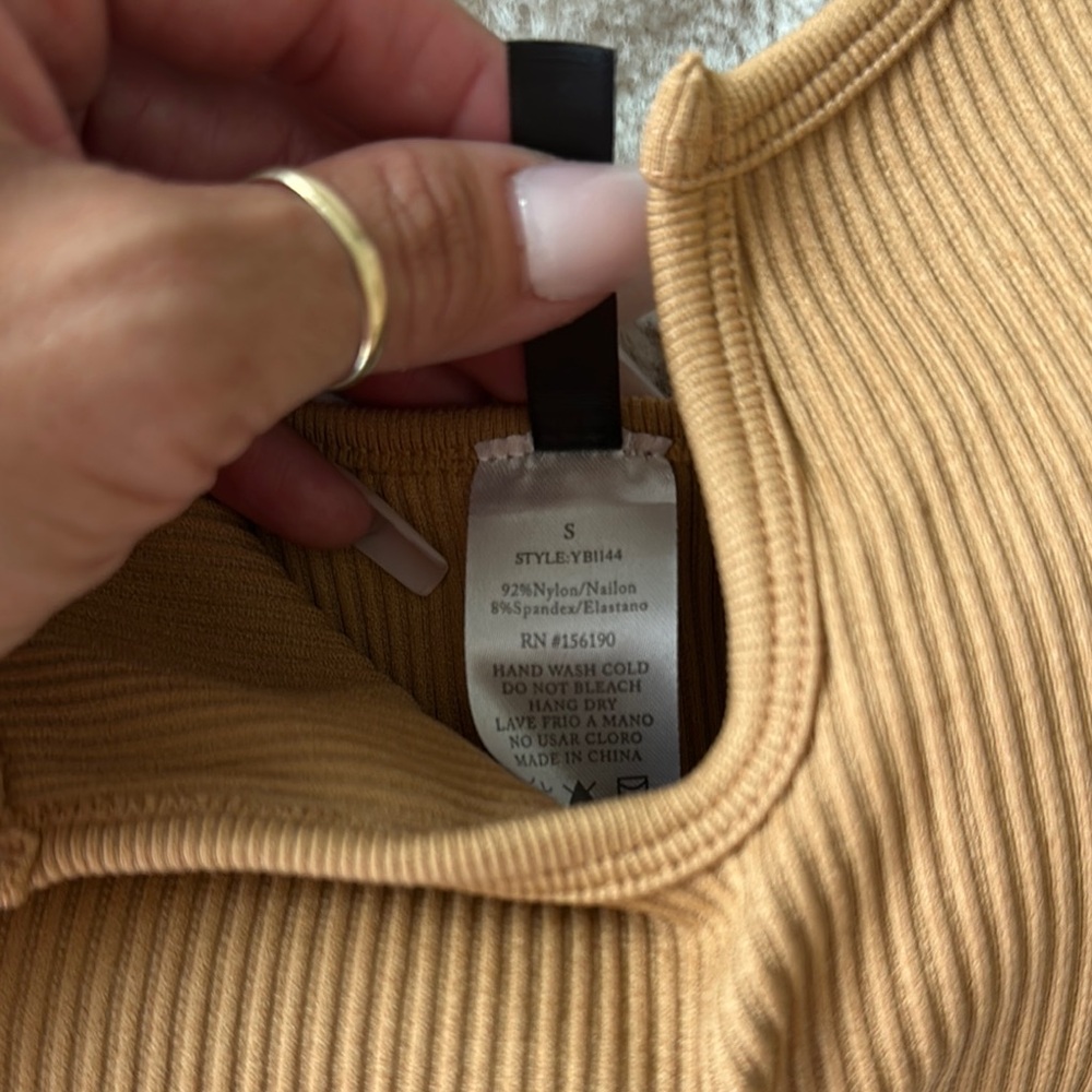 Brown Ribbed Crop Top - Picture 3 of 4
